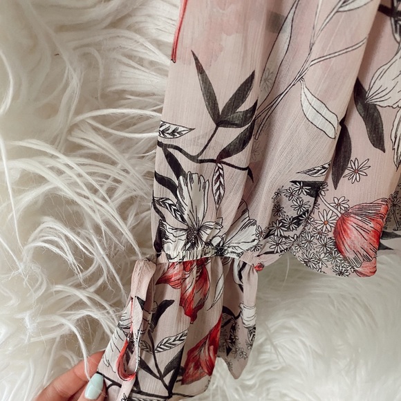 Cupcakes and Cashmere Blouse - Picture 3 of 5